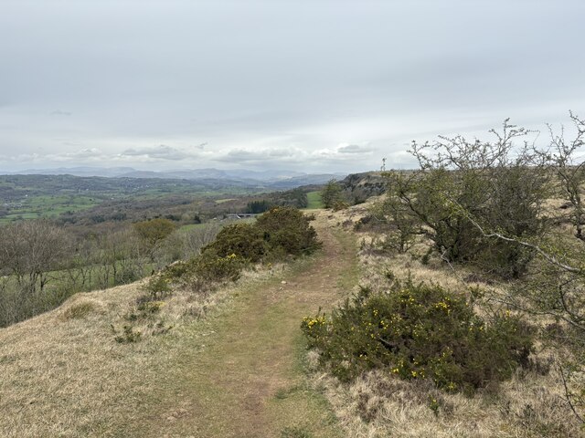 Kendal Queen’s Road to Sizergh Castle - Photo 5