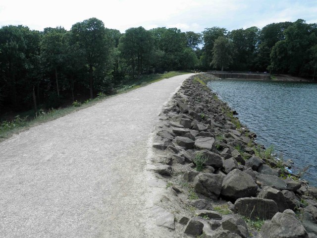 Roundhay Two Lakes Loop - Photo 3