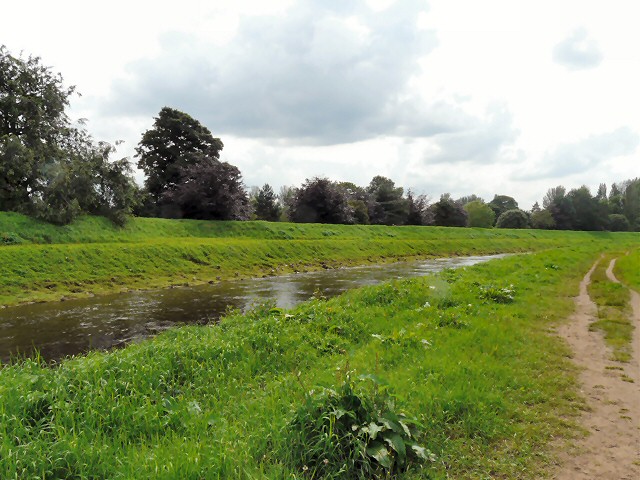 River run from Simon Playing Fields - Photo 4