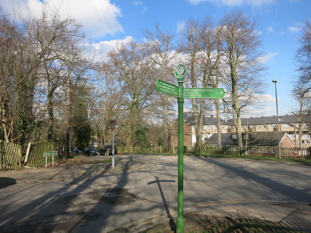 Beckenham Place Park from Ravensbourne Avenue - Photo 3