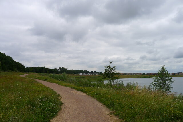Hampton Lakes - Photo 2