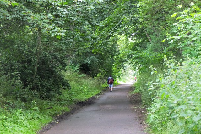 Roseburn cycle path and Water of Leith circuit - Photo 2