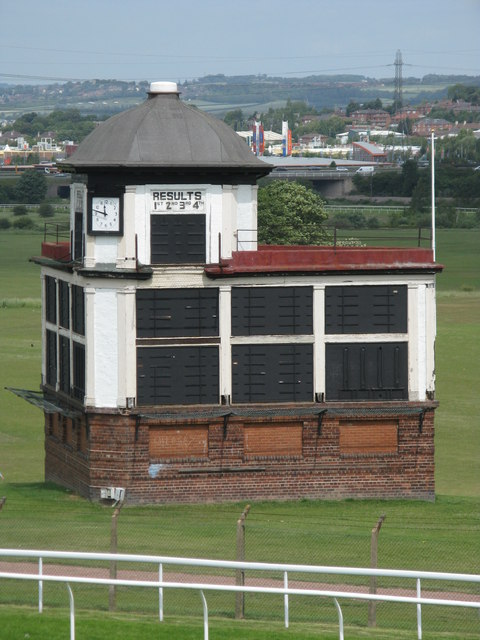 Pontefract racecourse anticlockwise loop - Photo 2