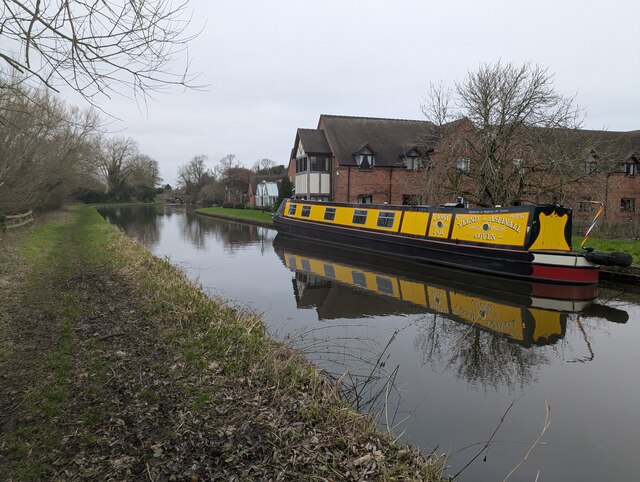 Moat House to Bridge 99 - Photo 2